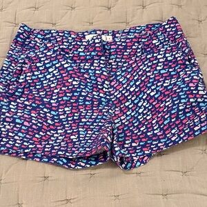 Vineyard Vines Whale pattern shorts